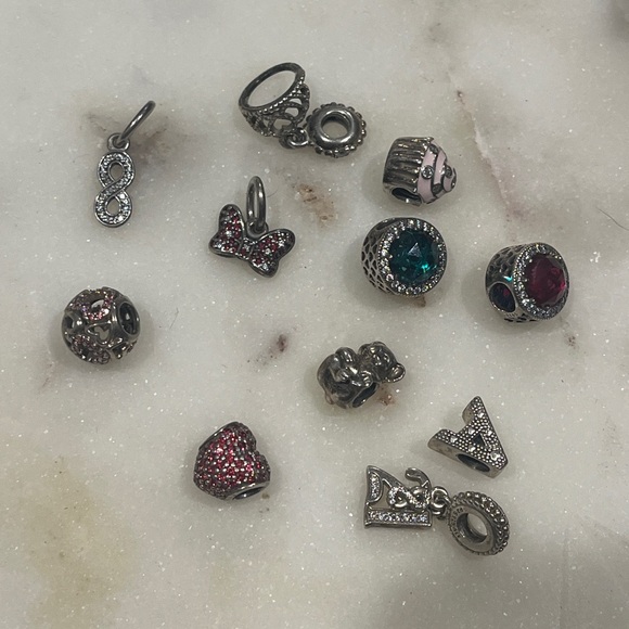 Green Pandora Charm - Picture 4 of 4